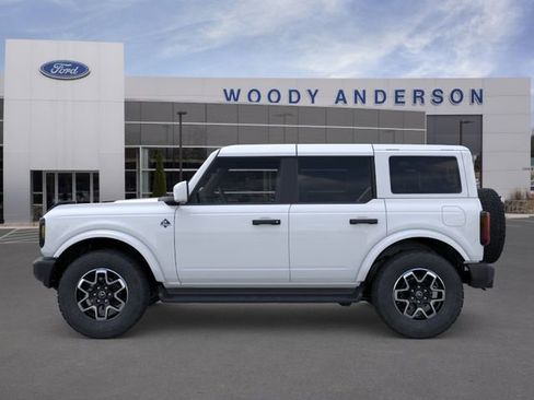 New 2026 Ford Bronco Outer Banks AWD/4WD image 3
