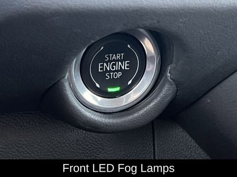 Used 2025 Chevrolet Suburban Z71 image 23