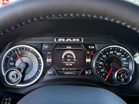 Used 2022 RAM 1500 Big Horn RWD image 15