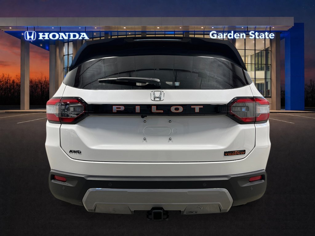 New 2026 Honda Pilot TrailSport image 4