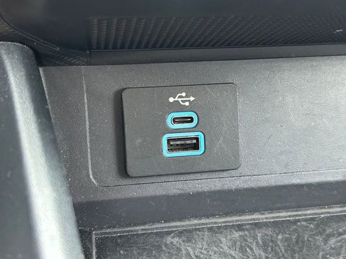 Used 2024 Ford Mustang Coupe RWD image 23