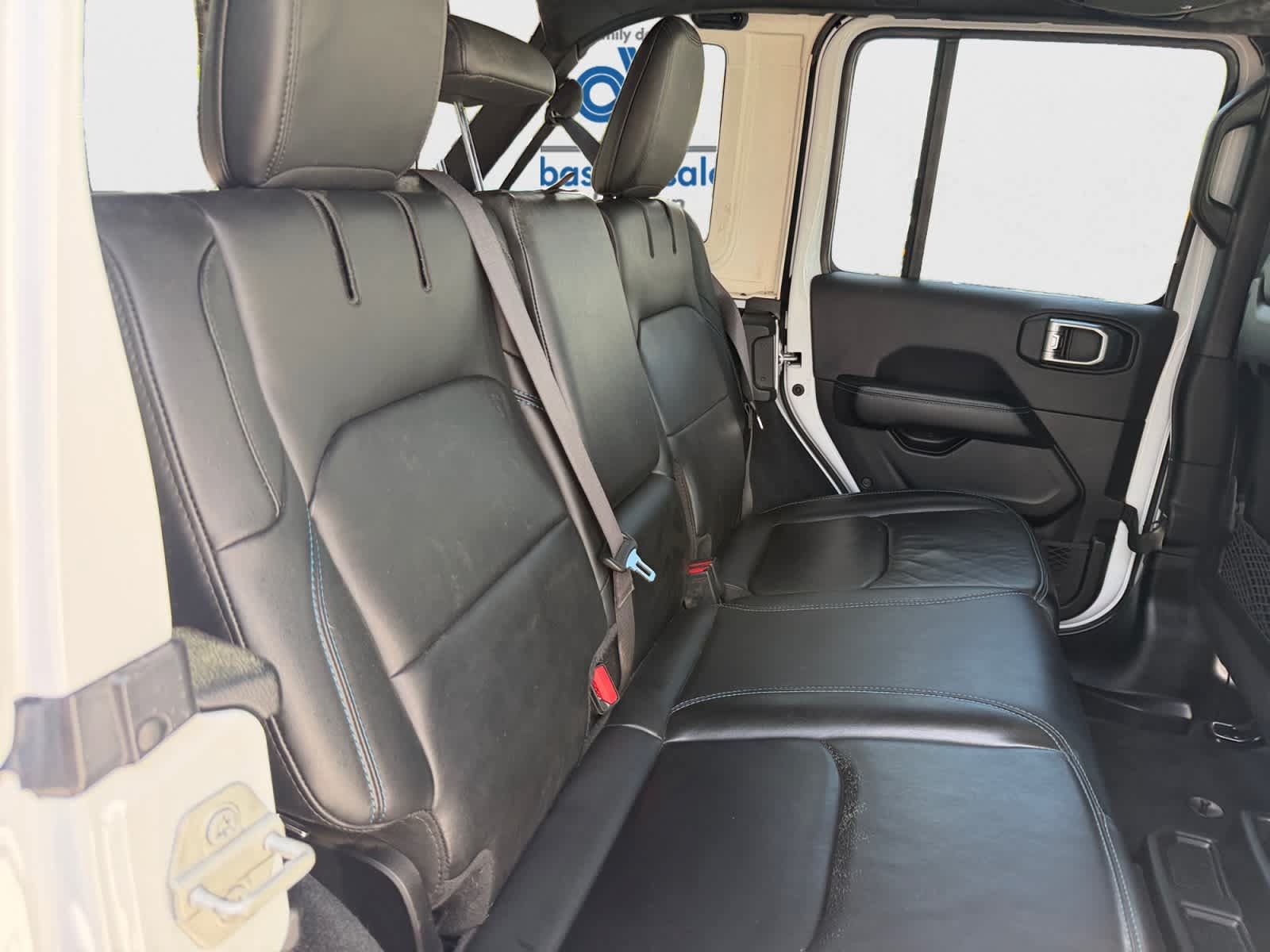 Used 2024 Jeep Wrangler Unlimited Rubicon 4xe AWD/4WD image 20