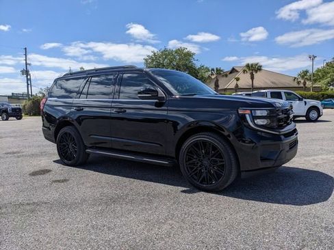 New 2025 Ford Expedition Active RWD image 2