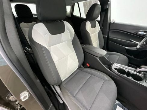 Used 2024 Chevrolet Trax LS FWD image 14