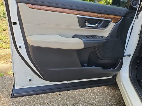 Used 2018 Honda CR-V EX image 8