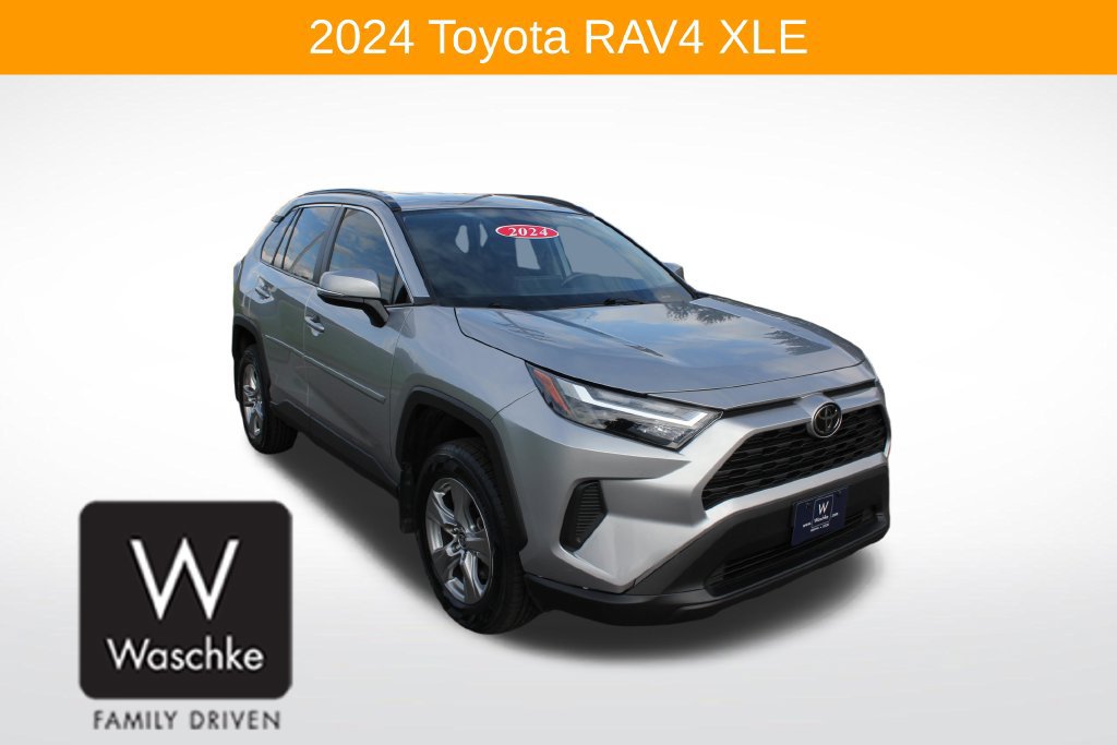 Used 2024 Toyota RAV4 XLE AWD/4WD image 1