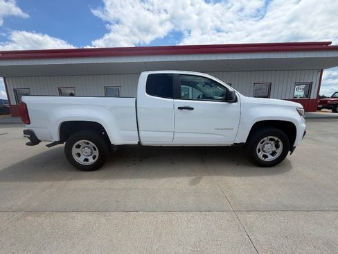 Used 2021 Chevrolet Colorado W/T w/ WT Convenience Package AWD/4WD image 1