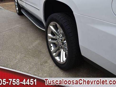 Used 2020 GMC Yukon XL SLT w/ Premium Edition image 17