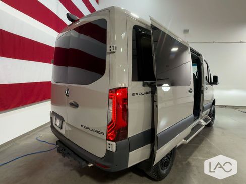 Used 2024 Mercedes-Benz Sprinter 2500 image 29