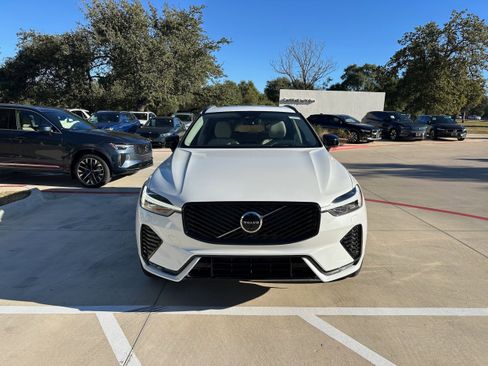 Used 2026 Volvo XC60 B5 Ultra w/ Protection Package Premier AWD/4WD image 6
