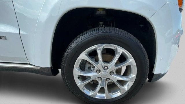 Used 2020 Jeep Grand Cherokee Summit AWD/4WD image 22