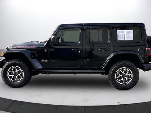 Certified 2025 Jeep Wrangler Unlimited Rubicon w/ Safety Group AWD/4WD image 6