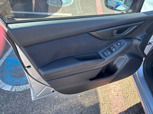 Used 2018 Subaru Impreza 2.0i Premium w/ Eyesight & BSD & Rcta AWD/4WD image 5