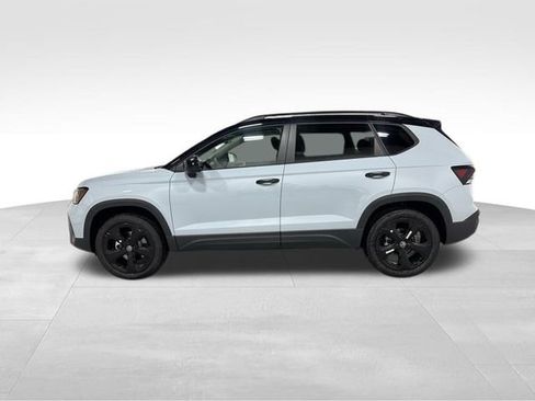 New 2026 Volkswagen Taos SE AWD/4WD image 7