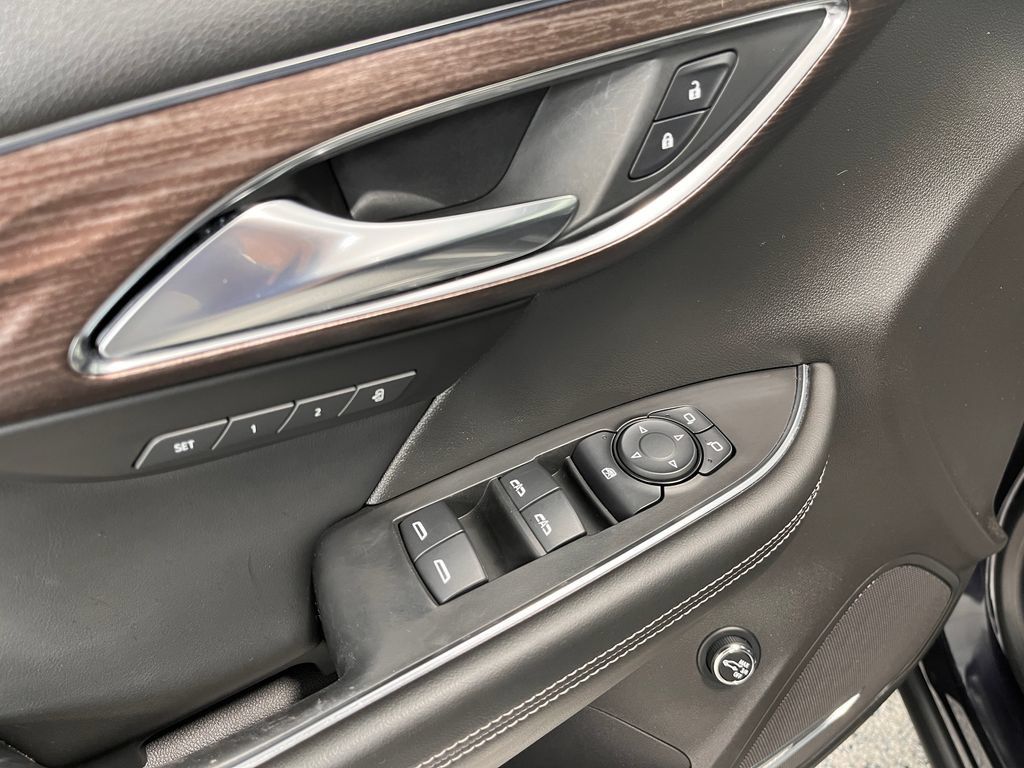 Used 2021 Buick Envision Avenir w/ Technology Package II AWD/4WD image 20