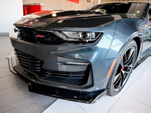 Used 2023 Chevrolet Camaro SS image 9