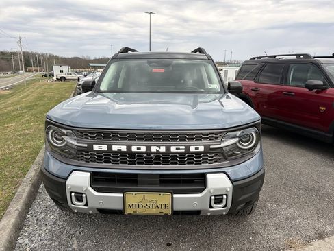 Used 2025 Ford Bronco Sport Badlands AWD/4WD image 2