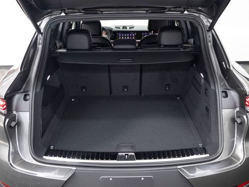 New 2026 Porsche Cayenne S image 27