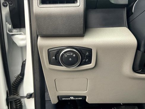 Used 2022 Ford F250 XL w/ STX Appearance Package image 33