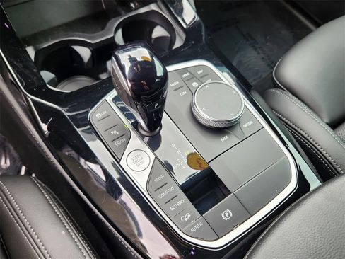 Used 2023 BMW X4 xDrive30i image 22