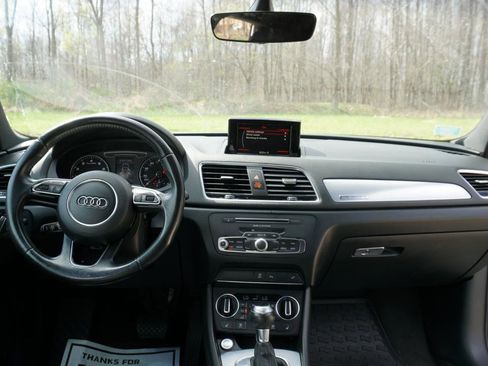 Used 2018 Audi Q3 2.0T Premium w/ Convenience Package image 18