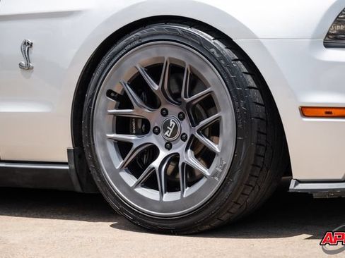 Used 2011 Ford Mustang Shelby GT500 w/ SVT Performance Pkg RWD image 42