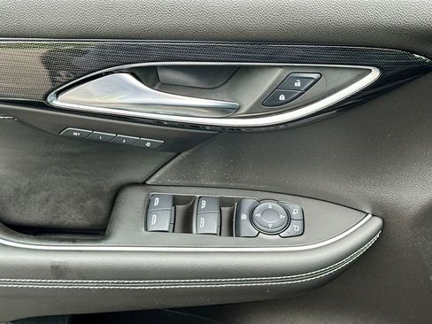 Used 2021 Buick Envision Essence AWD/4WD image 16