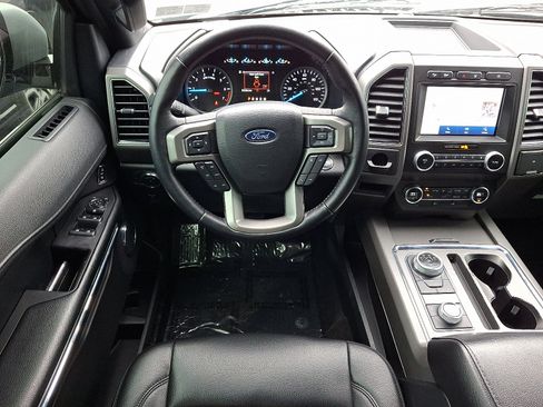 Used 2021 Ford Expedition XLT image 15