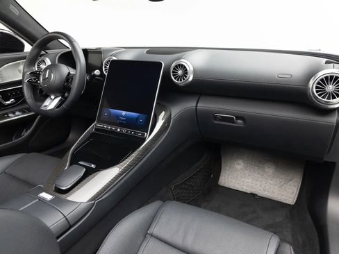 Used 2022 Mercedes-Benz SL 63 AMG 4MATIC w/ AMG Aerodynamic Package image 2