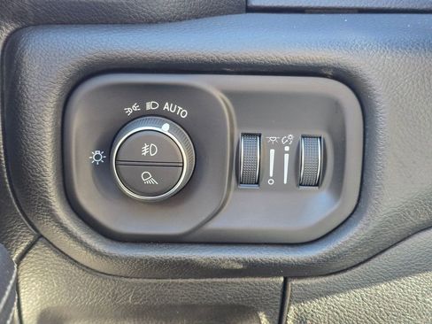Used 2023 RAM 1500 Laramie AWD/4WD image 36