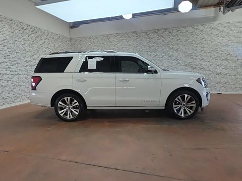 Used 2020 Ford Expedition Platinum AWD/4WD image 6