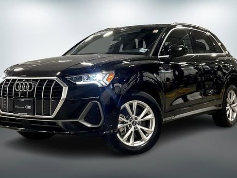 Certified 2024 Audi Q3 2.0T Premium Plus w/ Premium Plus Package image 2