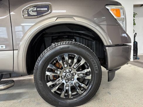 Used 2016 Nissan Titan Platinum Reserve image 20
