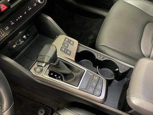Certified 2026 Kia Sportage SX AWD/4WD image 18
