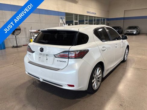 Used 2013 Lexus CT 200h FWD image 3