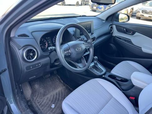 Used 2022 Hyundai Kona SEL image 11