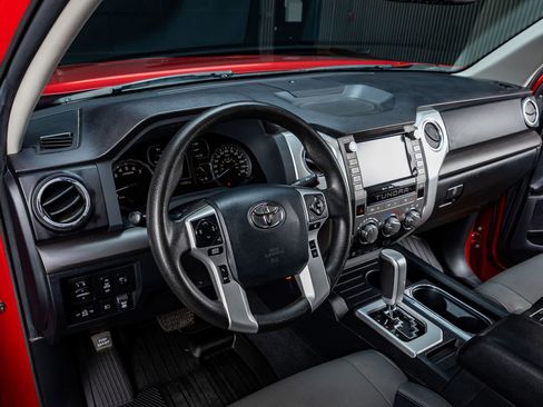 Used 2020 Toyota Tundra SR5 w/ SR5 Upgrade Package image 17