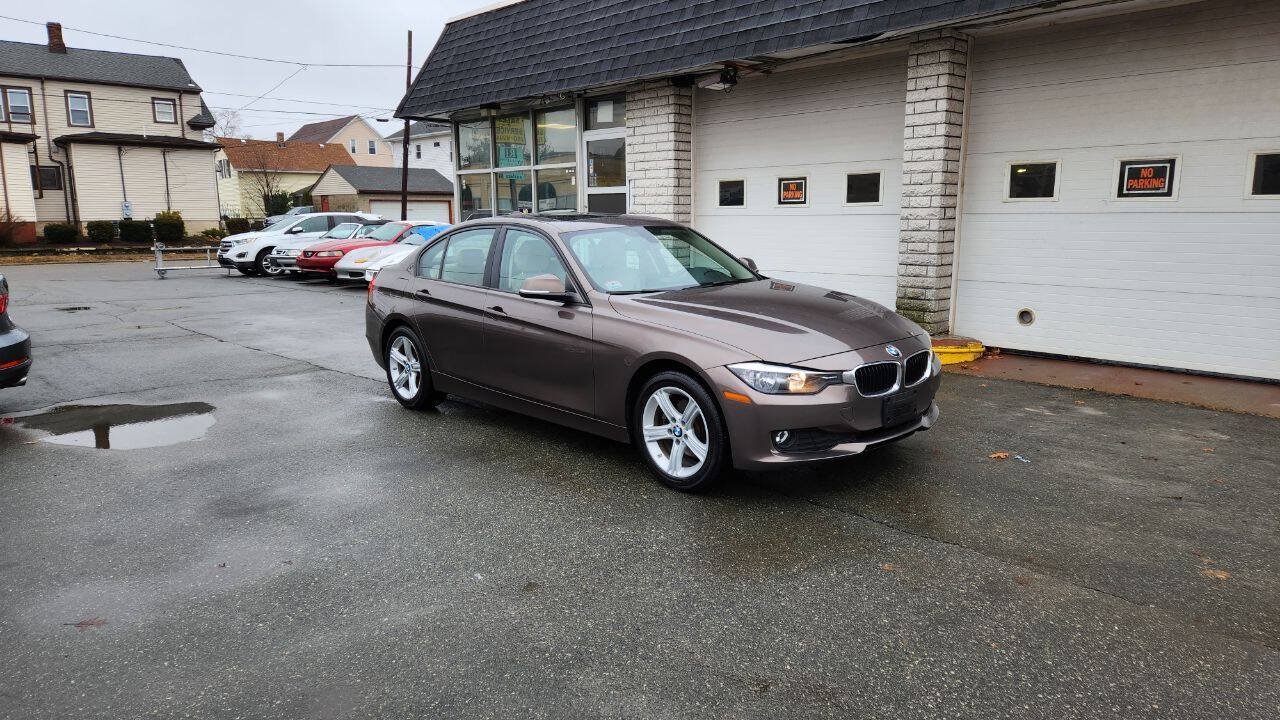 Used 2015 BMW 320i xDrive Sedan AWD/4WD image 2