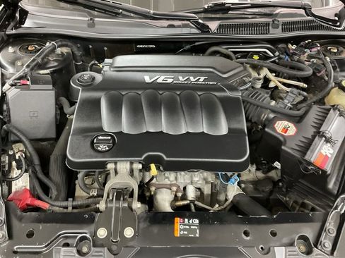 Used 2014 Chevrolet Impala LTZ FWD image 32