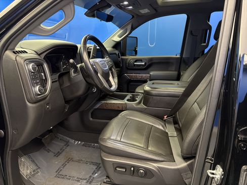 Used 2020 GMC Sierra 2500 Denali w/ Denali Ultimate Package image 13