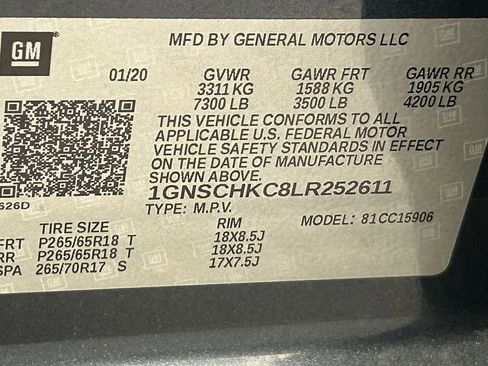 Used 2020 Chevrolet Suburban LT RWD image 24