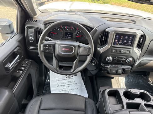 Used 2024 GMC Sierra 2500 Pro w/ Convenience Package RWD image 15