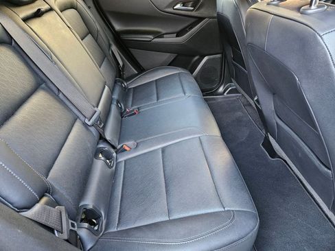 Used 2025 Chevrolet Equinox LT w/ Convenience Package II FWD image 17