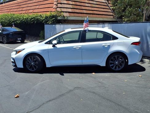 Certified 2024 Toyota Corolla SE w/ SE Premium Package FWD image 3