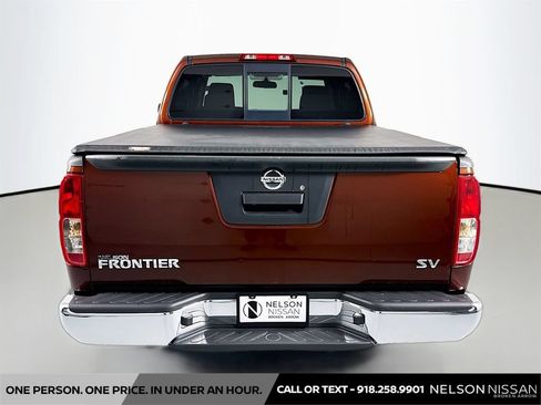 Certified 2018 Nissan Frontier SV RWD image 6