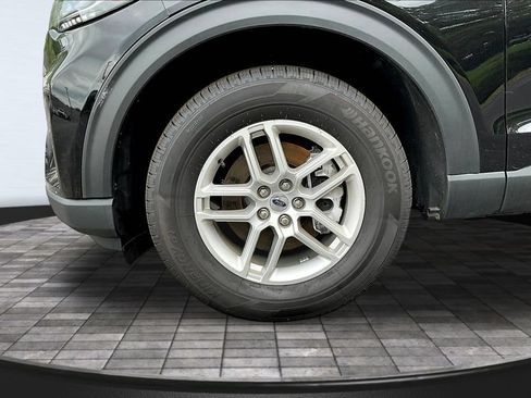 New 2026 Ford Explorer Active AWD/4WD image 13