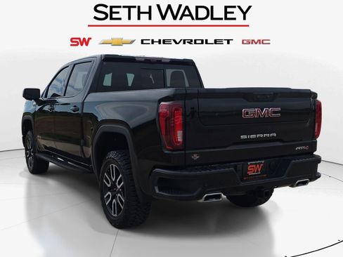 Used 2024 GMC Sierra 1500 AT4 w/ Technology Package AWD/4WD image 5