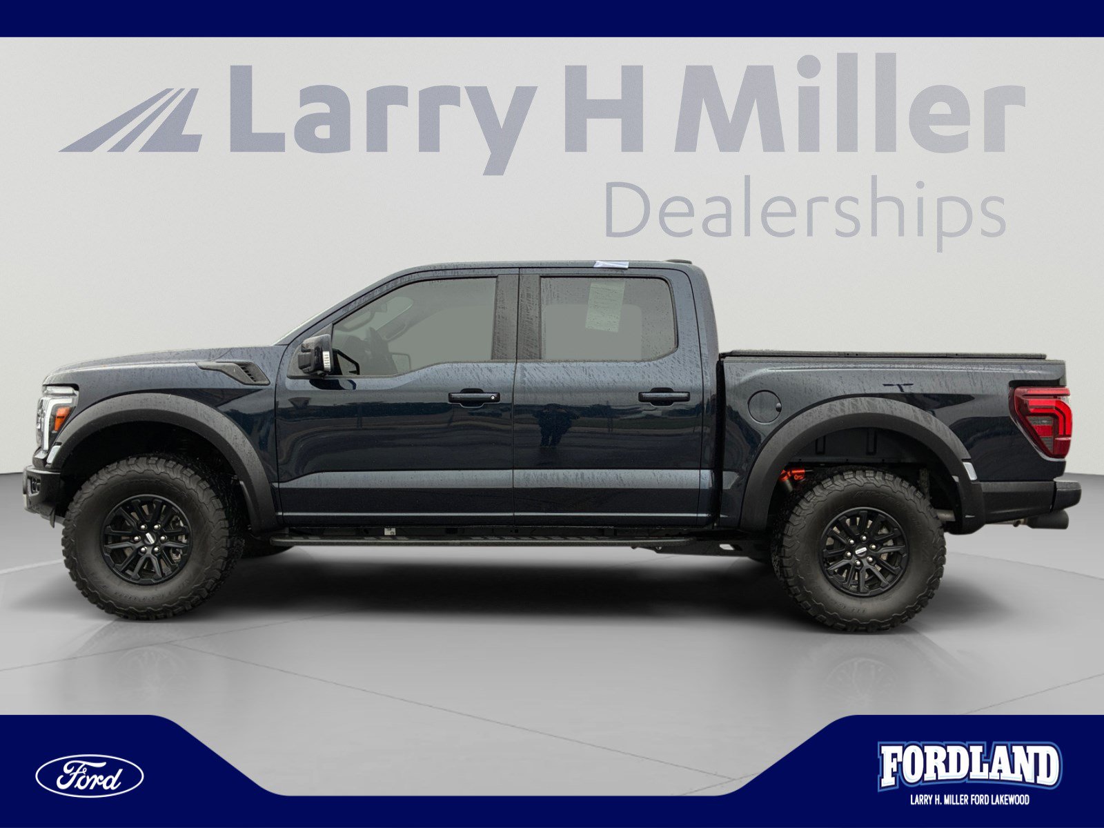 Used 2025 Ford F150 Raptor AWD/4WD image 2