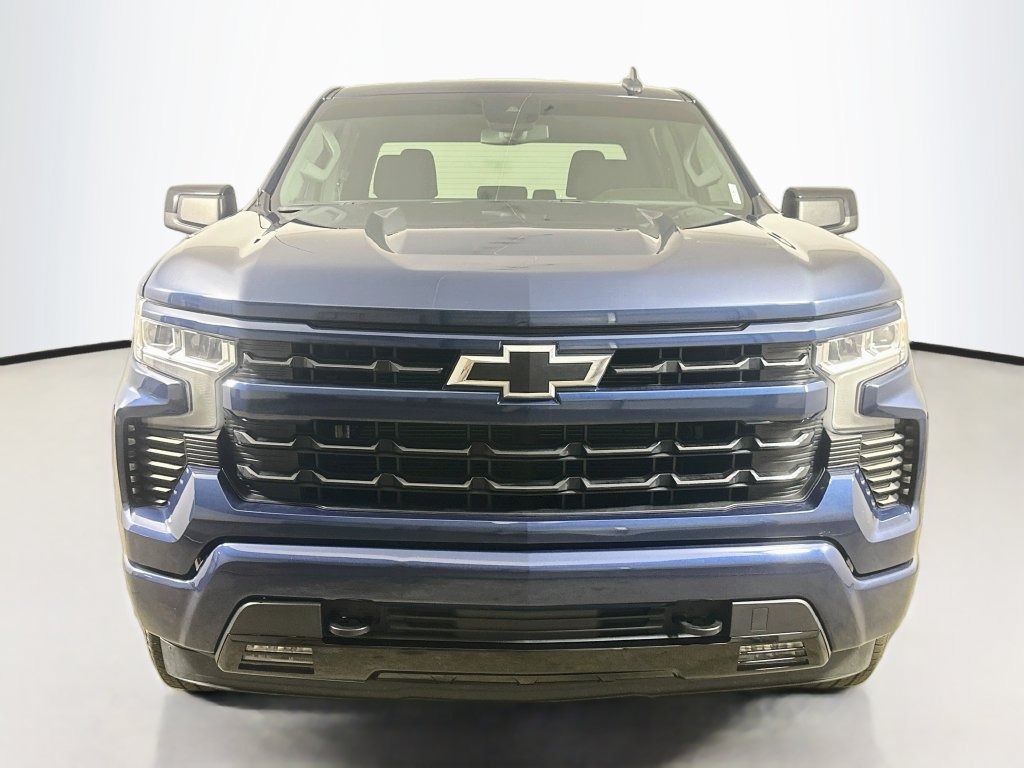 Used 2022 Chevrolet Silverado 1500 RST AWD/4WD image 2