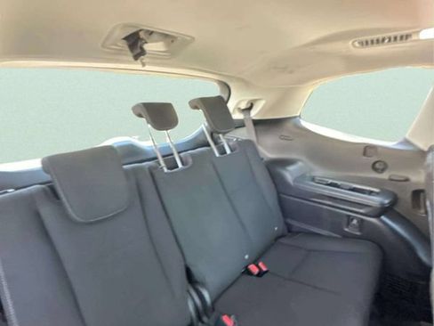 Used 2021 Subaru Ascent Premium w/ Sport Package AWD/4WD image 14